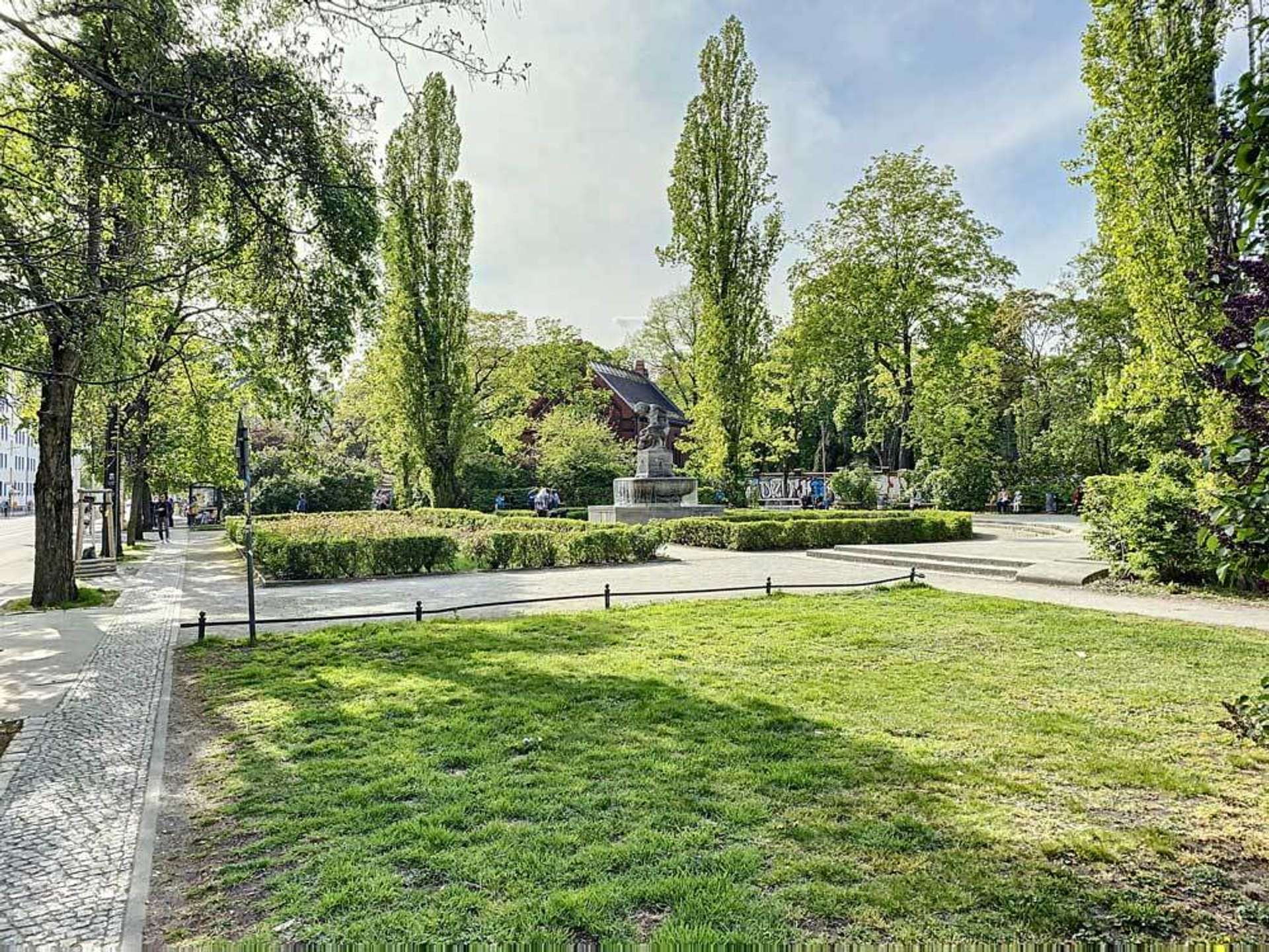 Pappelplatz - direkt um die Ecke