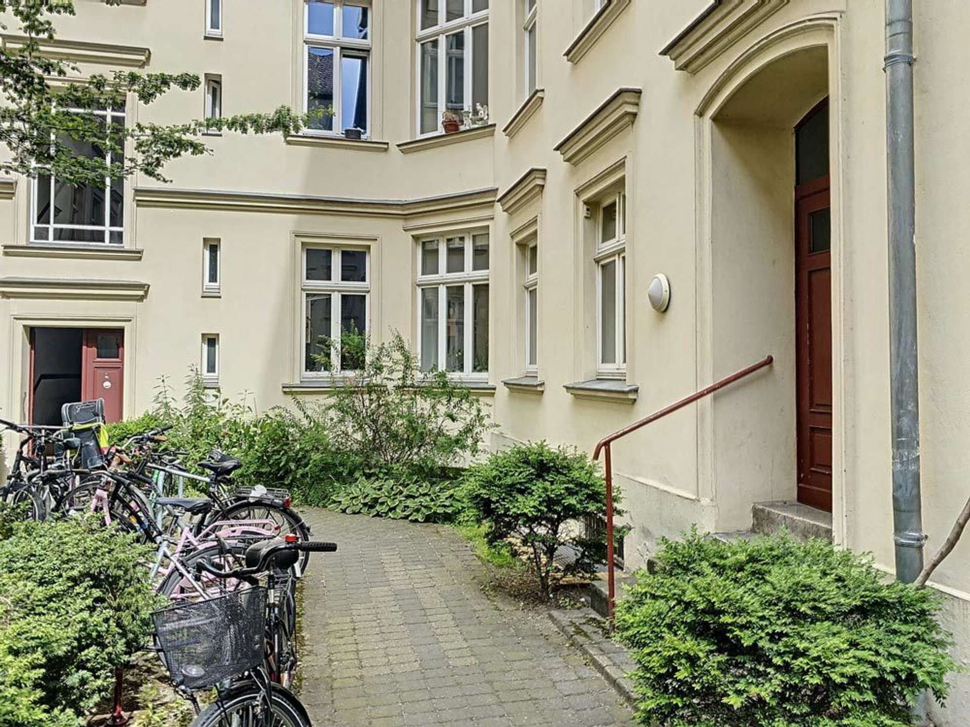 EG Wohnung im Hinterhaus