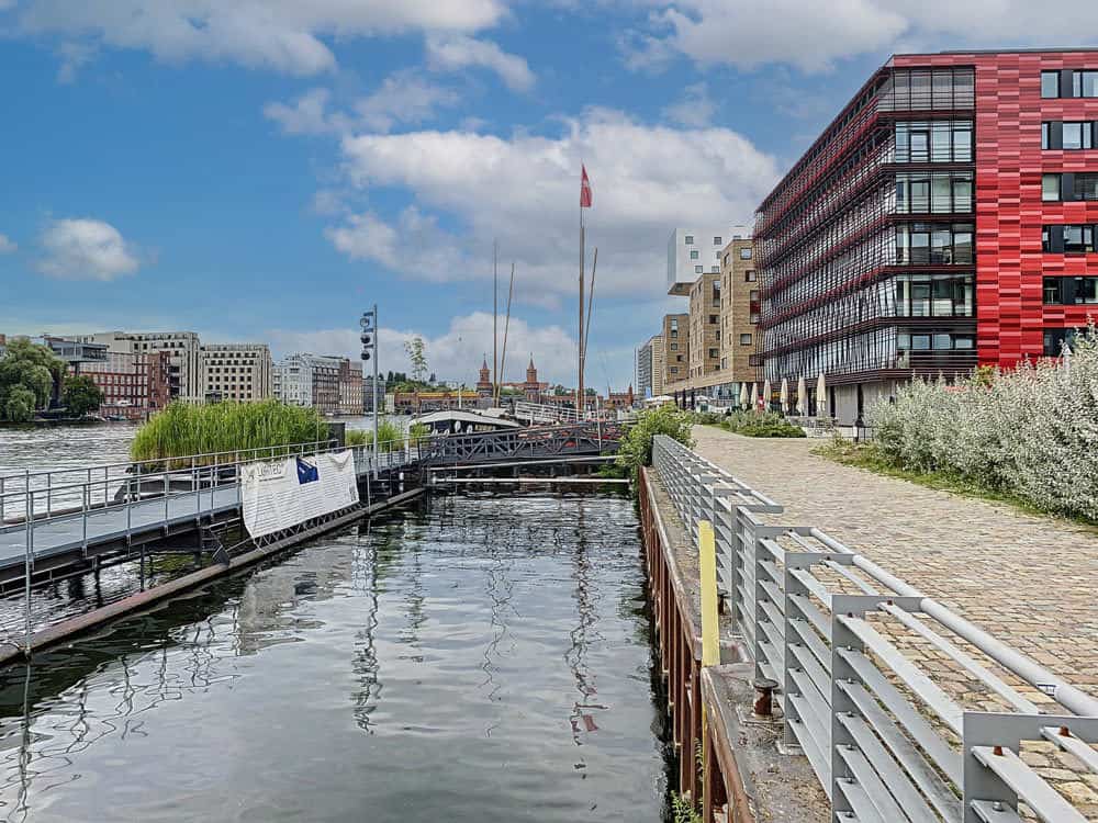 Stralauer Allee-4-stralauer-allee-spreepromenade