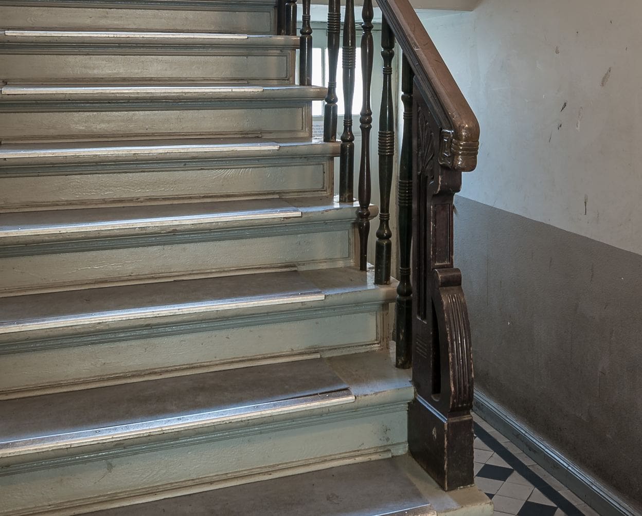 Bosco-Eylauer-Treppenhaus2