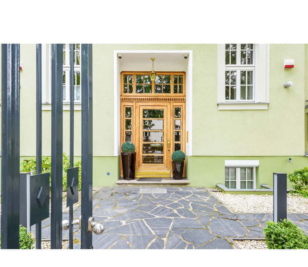 Grunewaldvilla-Maisonettewohnung-Hauseingang